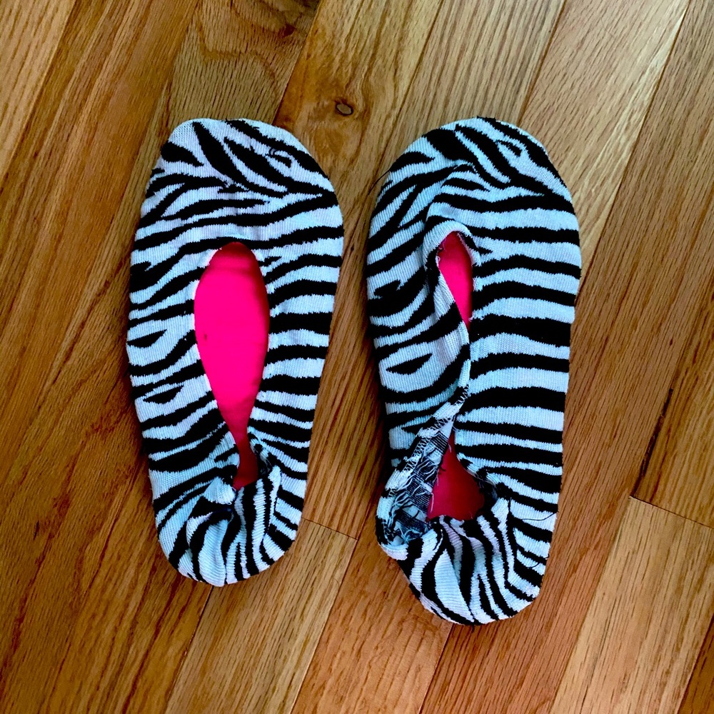 Zebra Gripper Slippers